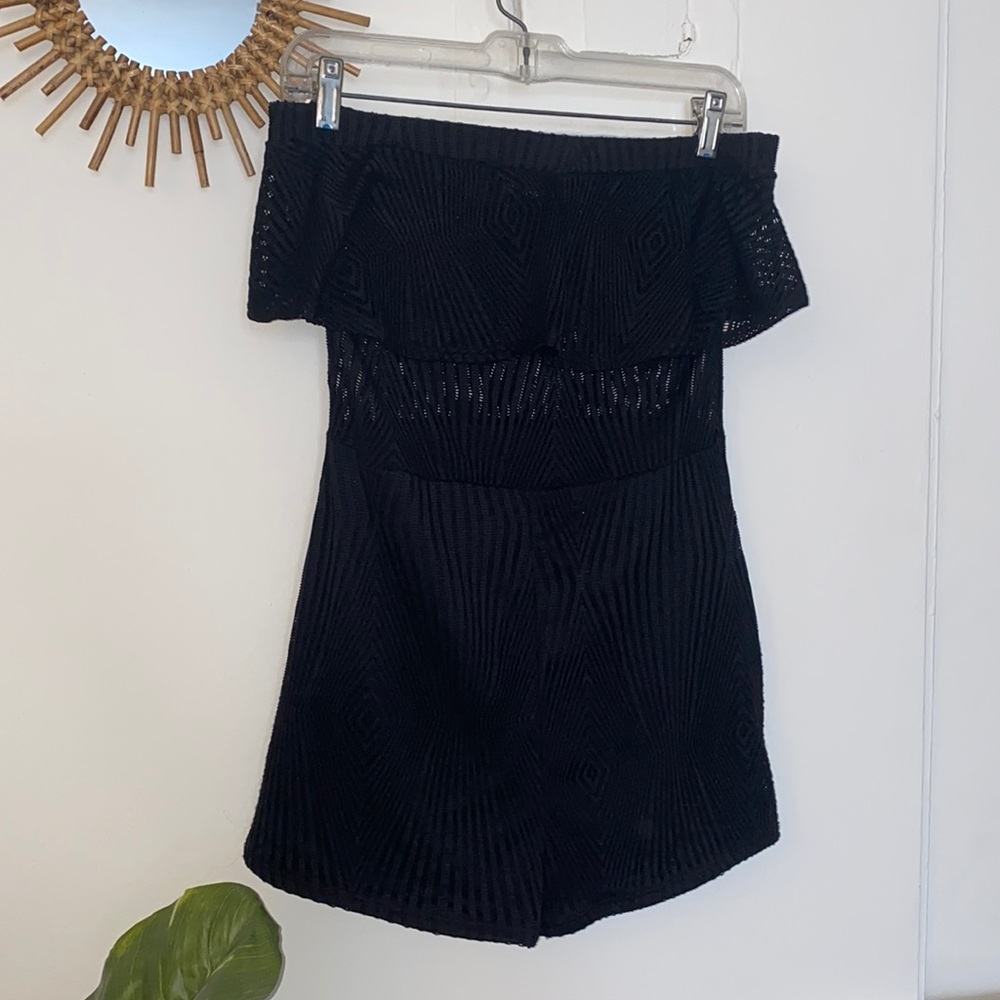 ✨Black Strapless Romper✨